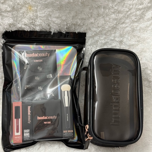 HUDA BEAUTY Makeup Set + comestic bag - Picture 2 of 4